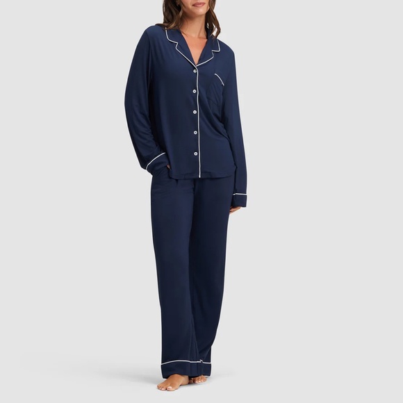 Cozy Earth Navy Bamboo Stretch-Knit Long Sleeve Pajama Set - Size Medium - Picture 1 of 10